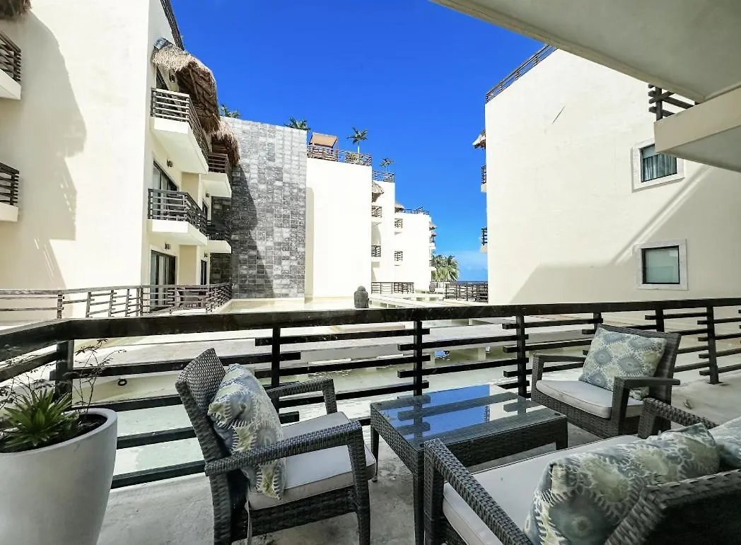 Aldea Thai Condos In Mamitas Beach 普拉亚卡门 公寓