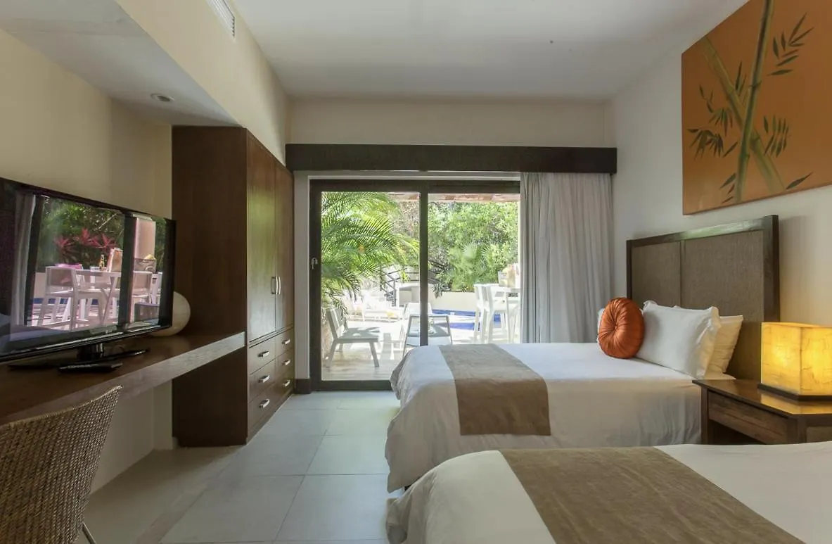 Aldea Thai Condos In Mamitas Beach Playa del Carmen Apartment