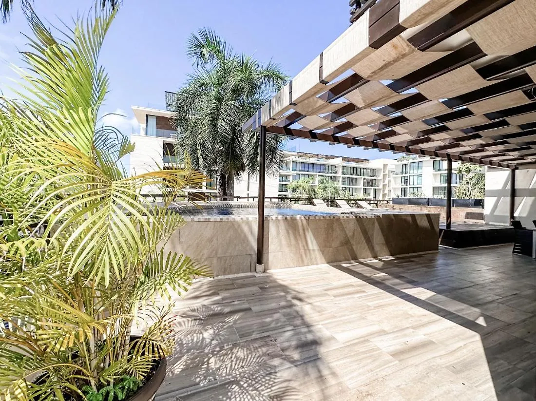 Aldea Thai Condos In Mamitas Beach Playa del Carmen 0*,